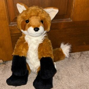 Red fox build a bear